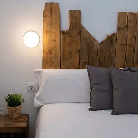 Gomez B&B 사티바