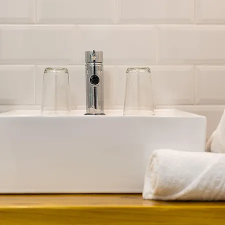 Gomez 住宿加早餐酒店 卡迪瓦