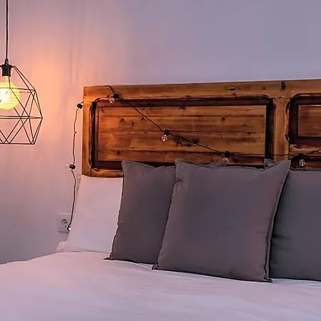 Gomez Bed & Breakfast