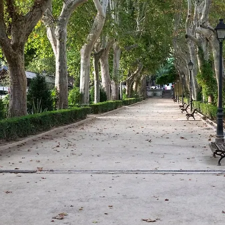 住宿加早餐酒店 Gomez 卡迪瓦